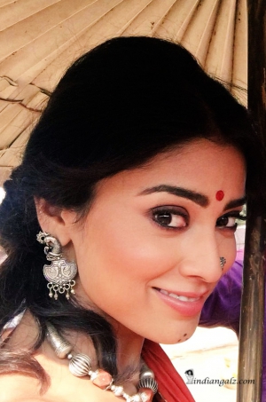 Shriya Saran 01 (3)